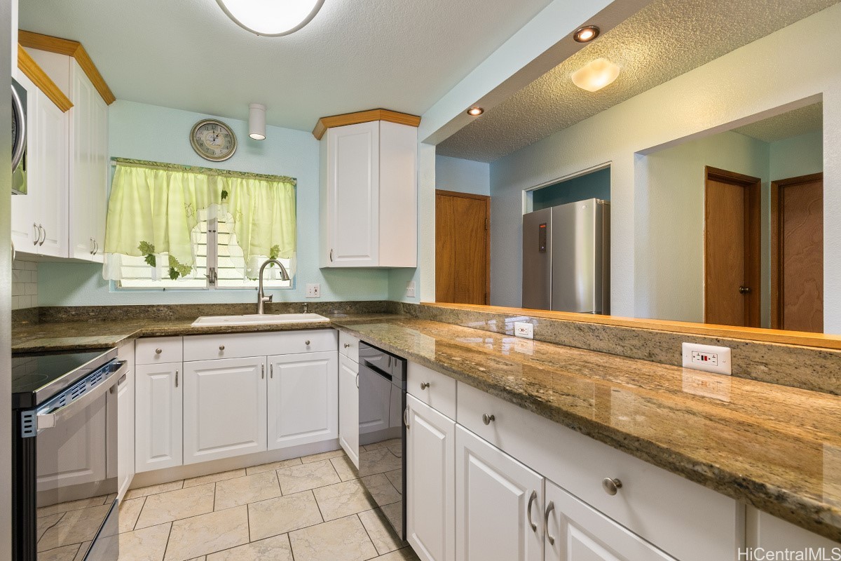 98-1372 Koaheahe Place 18174